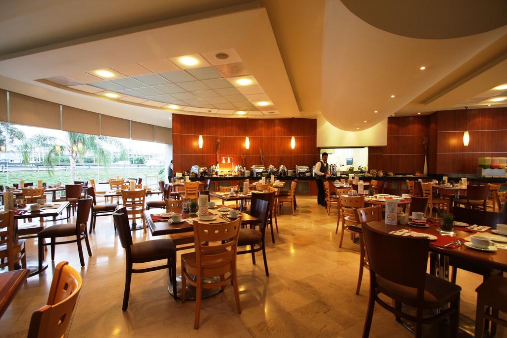 Hotel Mercury Inn Querétaro Eksteriør billede