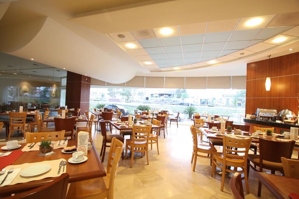 Hotel Mercury Inn Querétaro Eksteriør billede