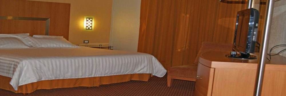 Hotel Mercury Inn Querétaro Eksteriør billede